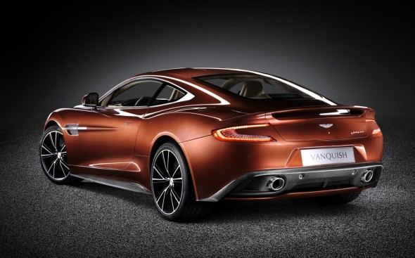 Aston Martin подготовил для США десять «рождественских» Vanquish Volante